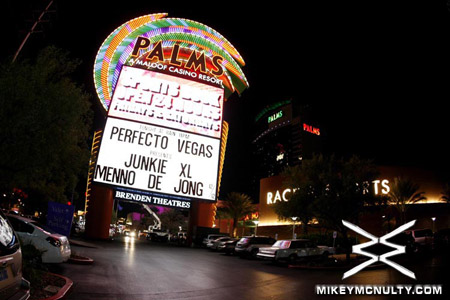 Perfecto_Vegas_RainNightclub_JunkieXL_120509_001