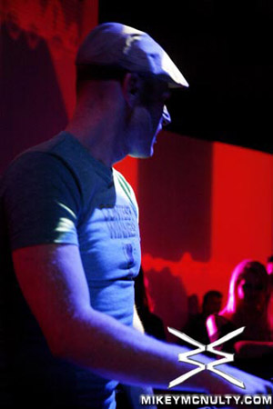 Perfecto_Vegas_RainNightclub_JunkieXL_120509_061