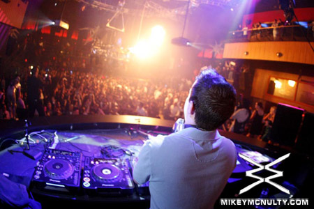 MarkusSchulz_BlakeJarrell_Perfecto_Rain_LasVegas_112109_028
