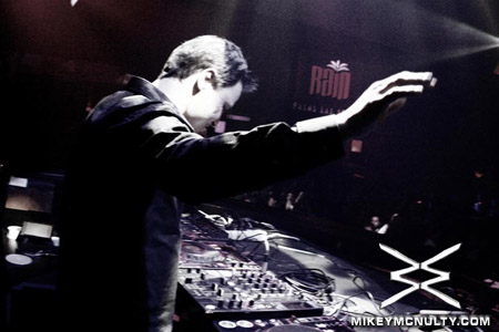 MarkusSchulz_BlakeJarrell_Perfecto_Rain_LasVegas_112109_042