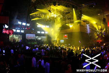 MarkusSchulz_BlakeJarrell_Perfecto_Rain_LasVegas_112109_129