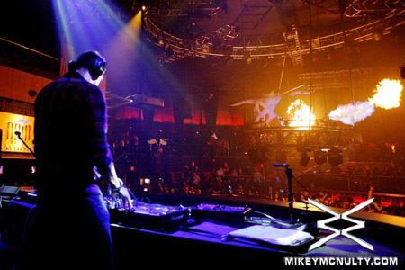 PerfectoVegas_MennoDeJong_RainNightclub_121209_084