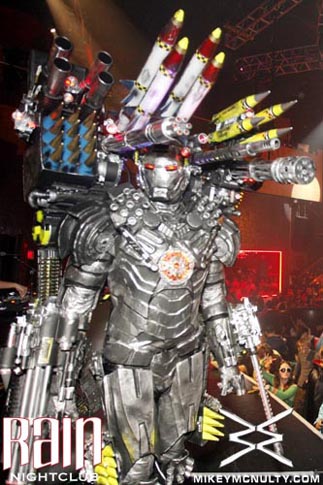 103010_Rain_Perfecto_KillerCostumes_135