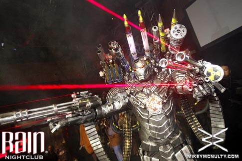 103010_Rain_Perfecto_KillerCostumes_152
