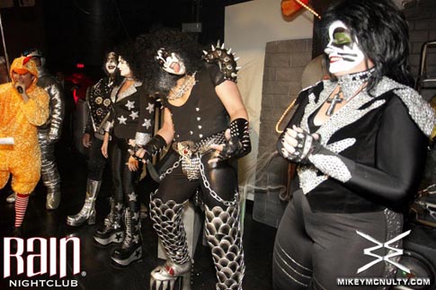 103010_Rain_Perfecto_KillerCostumes_155