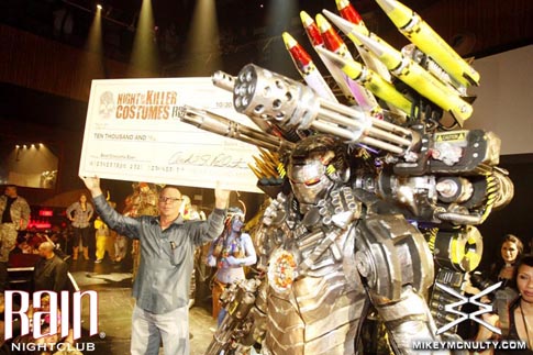 103010_Rain_Perfecto_KillerCostumes_163