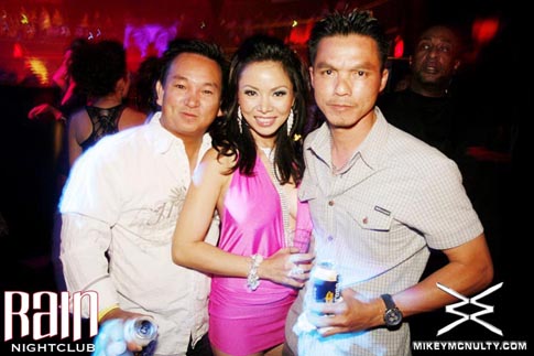 rain_glamorous_034