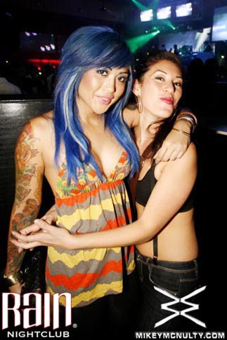 rain_glamorous_064