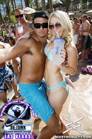 Rehab_LasVegas_HardRock_PoolParty_81609_021