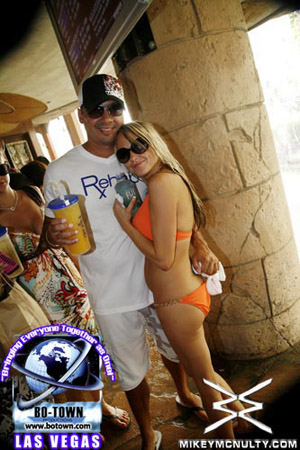 Rehab_LasVegas_HardRock_PoolParty_81609_057