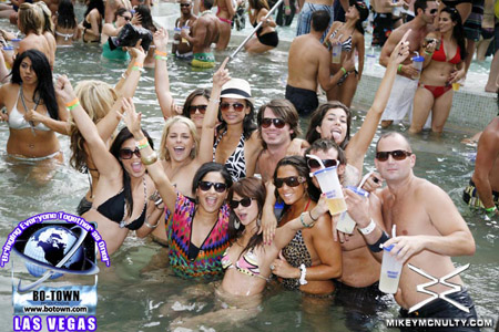 Rehab_LasVegas_PoolParty_HardRock_82309_052