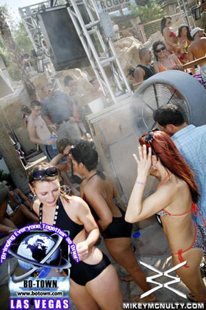 Rehab_LasVegas_PoolParty_83009_033