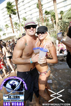 Rehab_LasVegas_PoolParty_83009_123