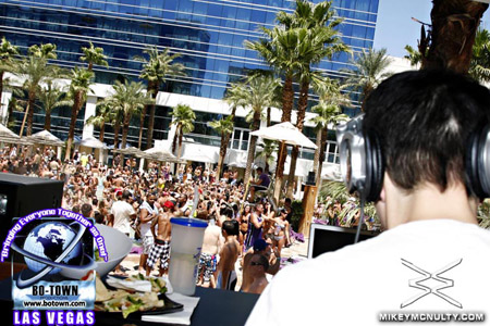 Rehab_LasVegas_PoolParty_HardRock_8909_007