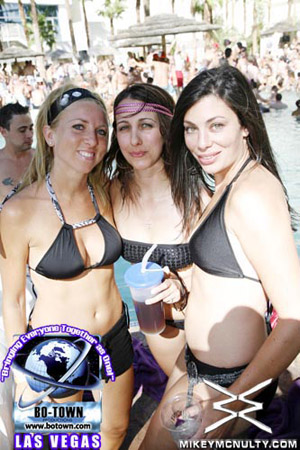 Rehab_PoolParty_HardRock_LasVegas_91309_053