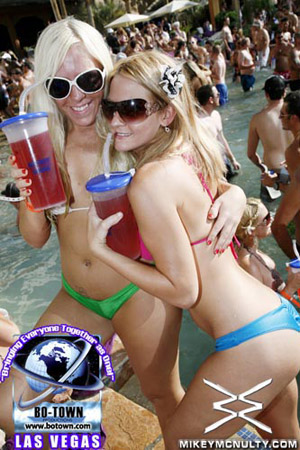 Rehab_PoolParty_LasVegas_HardRock_92009_013