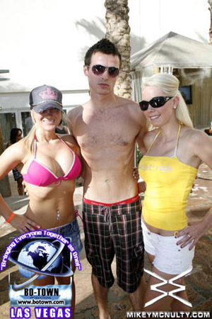 Rehab_PoolParty_LasVegas_HardRock_92009_091