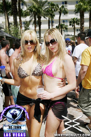 Rehab_PoolParty_5210_127