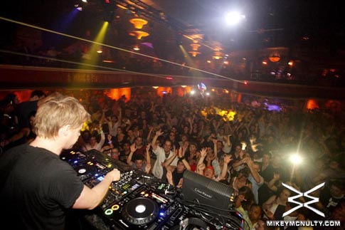 royalenightclub_boston_93010_038