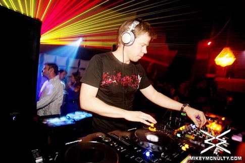 royalenightclub_boston_93010_040